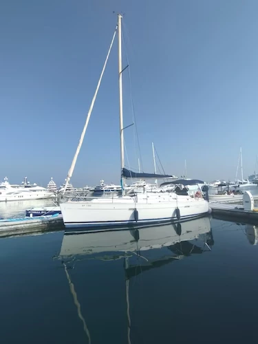 Relaxing Sailing Cruises