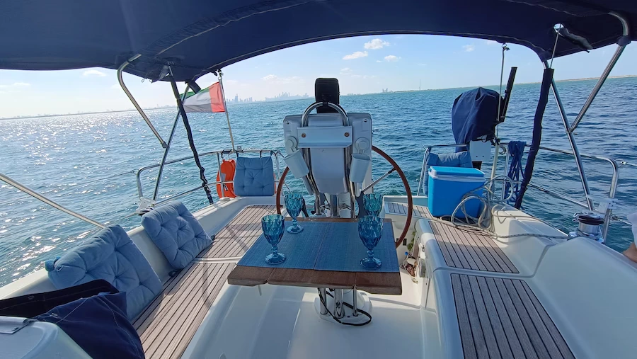 Relaxing Sailing Cruises